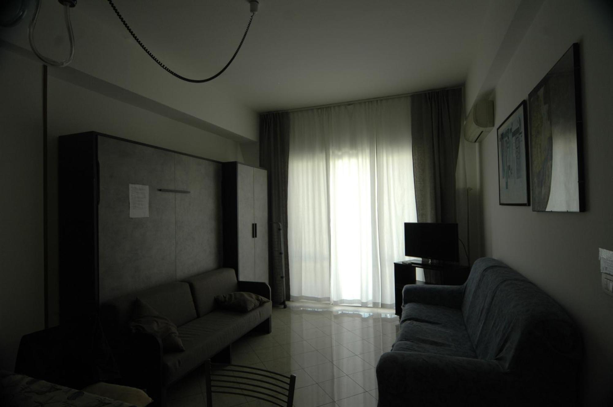 Casa Rosa Apartment Rimini Bagian luar foto