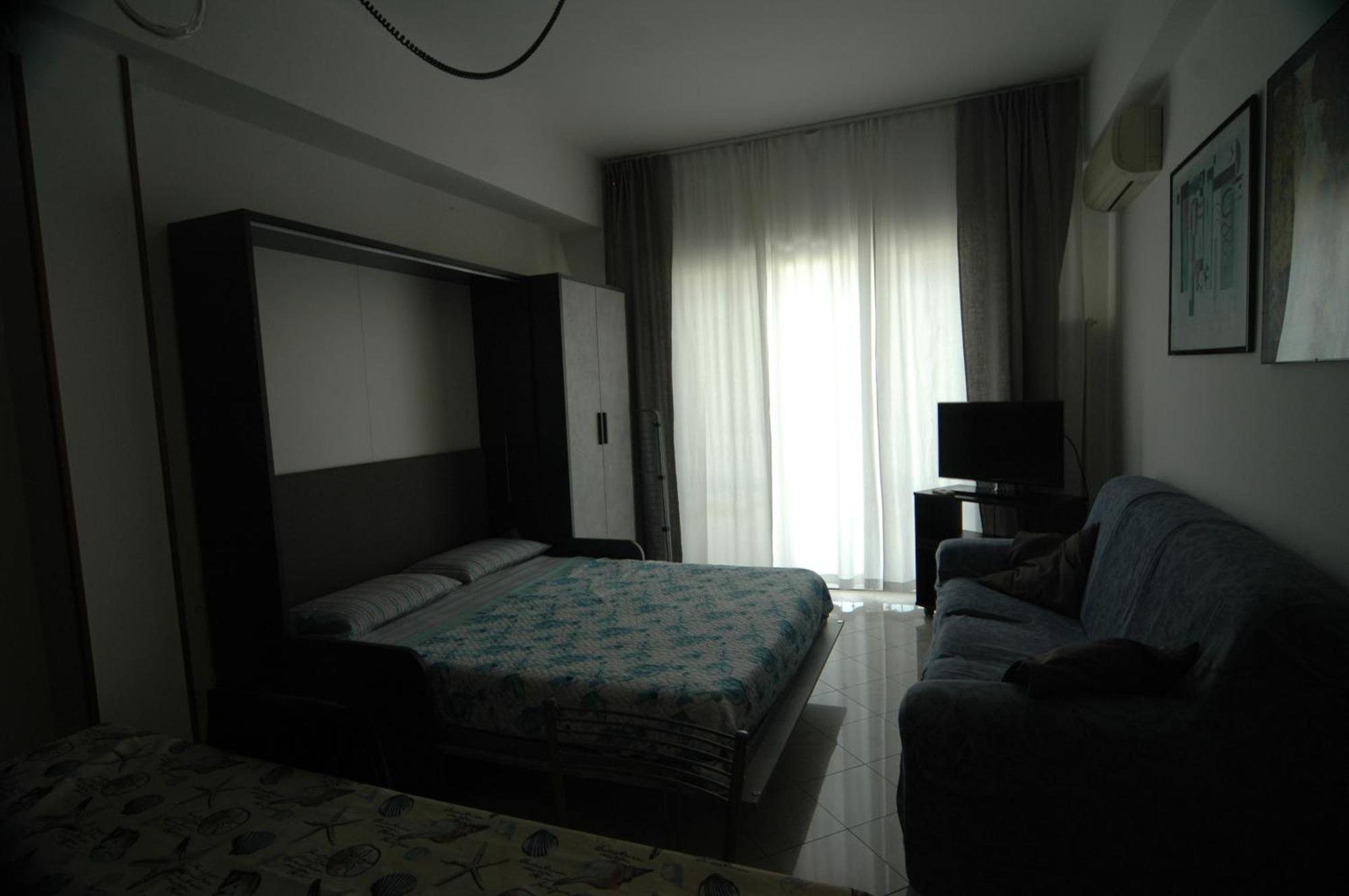Casa Rosa Apartment Rimini Bagian luar foto
